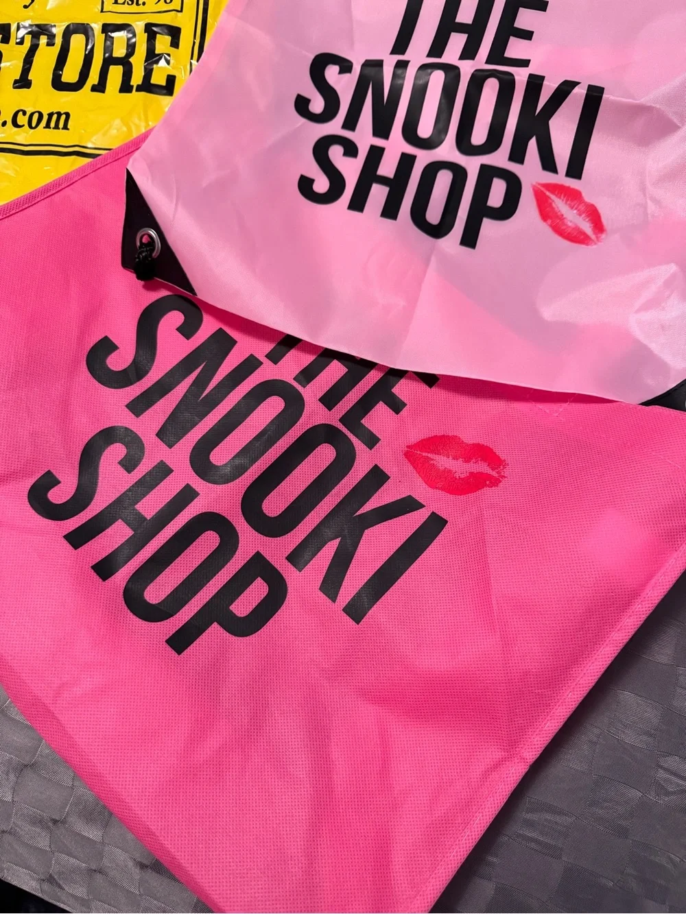 The Snooki Shop & Shore Store Souvenir Bags - Picture 4 of 7